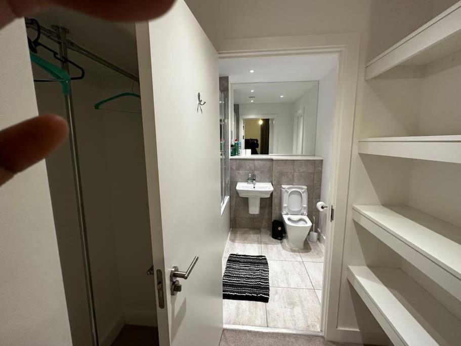 Luxury 2 Bedrooms Apartment Barking  Exterior foto