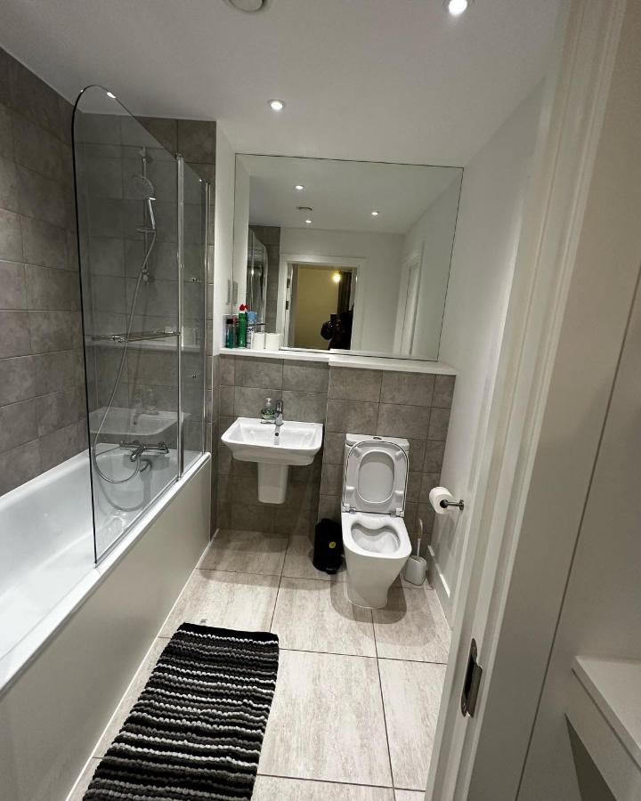 Luxury 2 Bedrooms Apartment Barking  Exterior foto